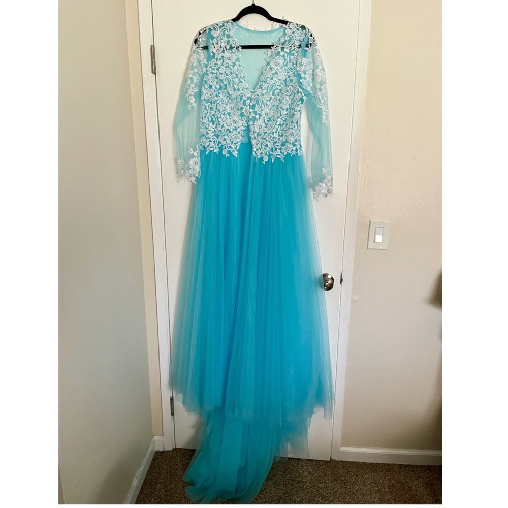 Maternity photo shoot gown
